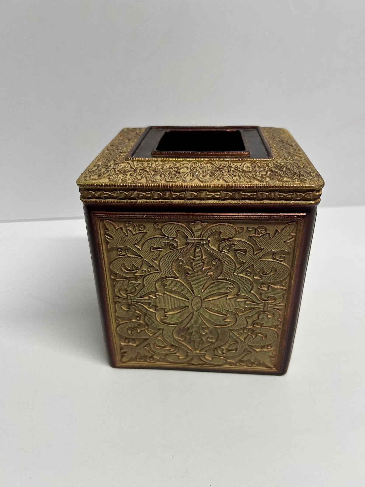 India Ink Vintage Versailles Tissue Cover Maple Gold Tone Burgandy Trim | eBay