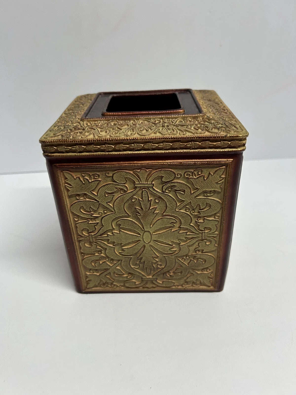 India Ink Vintage Versailles Tissue Cover Maple Gold Tone Burgandy Trim | eBay