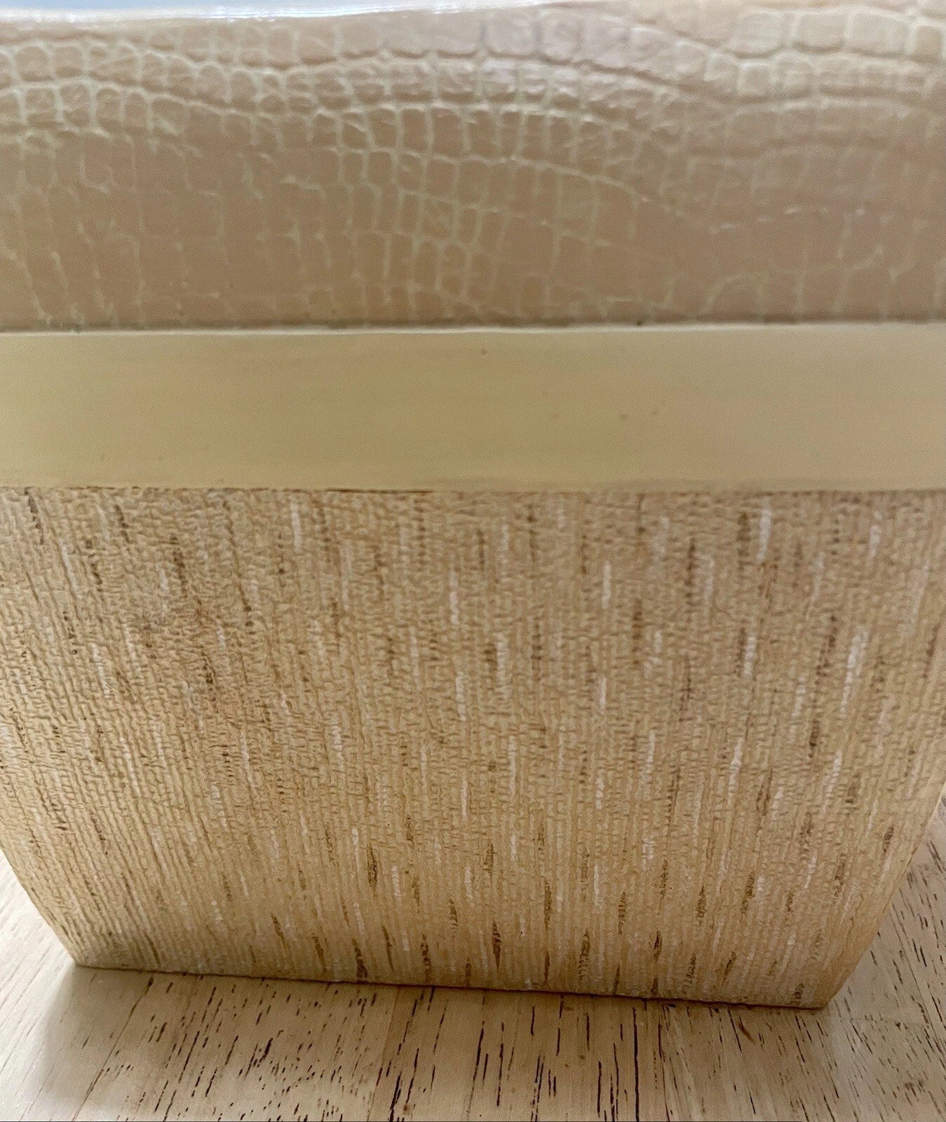 Vintage TISSUE BOX COVER BEIGE COLOR PLASTIC 6"x6"x6" Faux Leather Retro Look | eBay