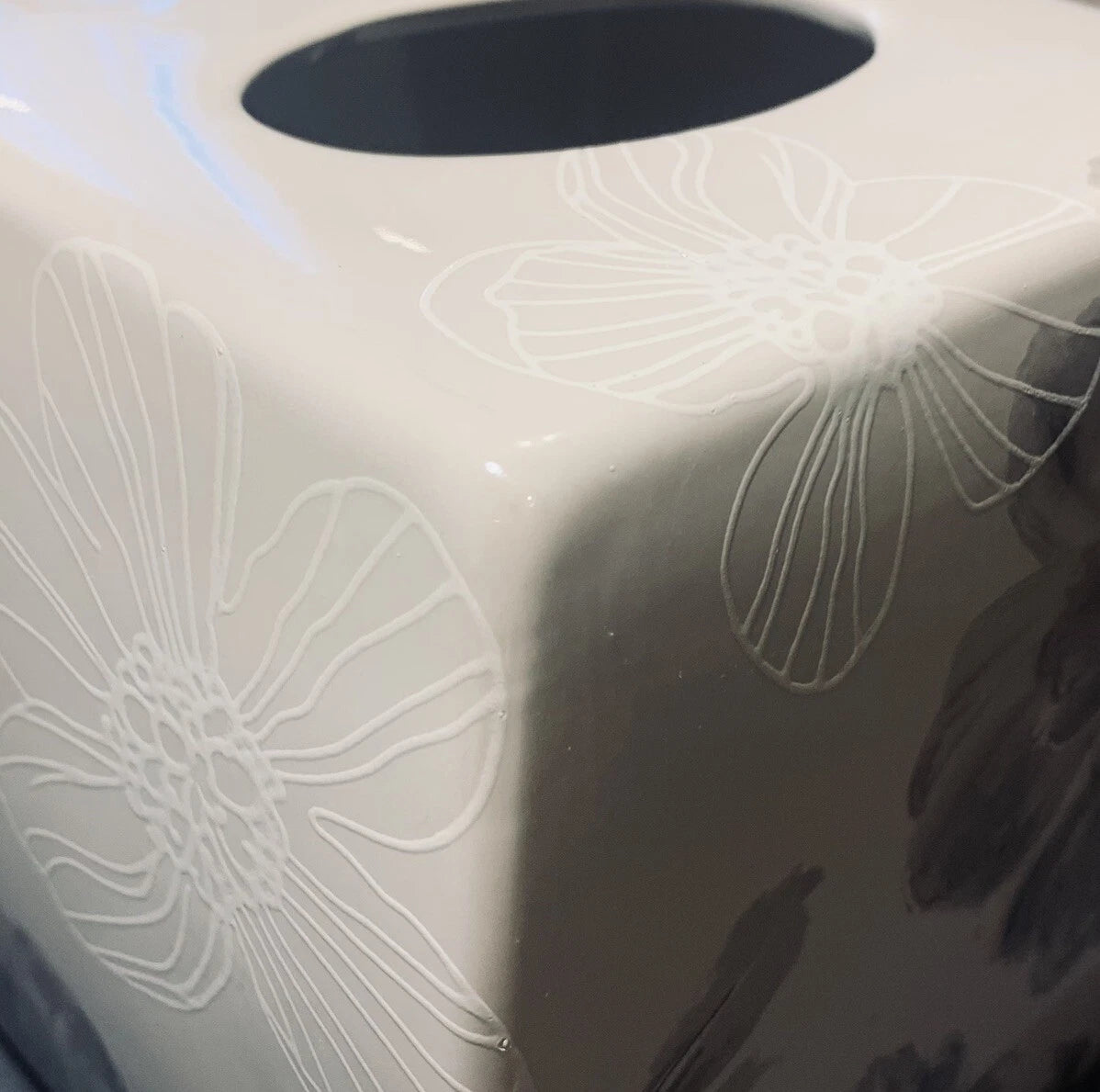 Opaline Ceramic White Gray Peonies Tissue Box Cover By Creative Bath 6” X 6” | eBay