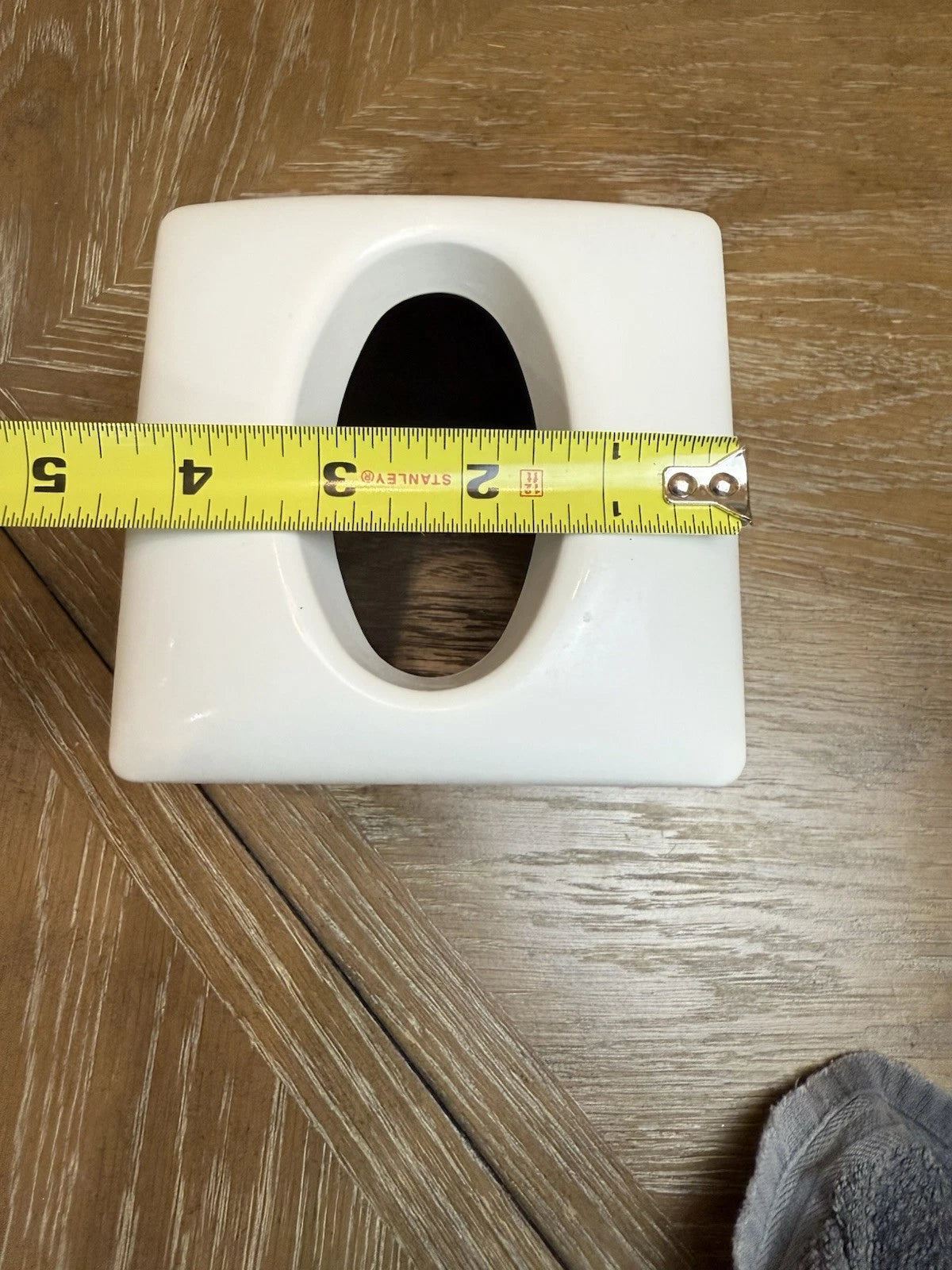 Vintage Plastic Tissue Box Holder Saturday Knight Ltd Swan 80s | eBay