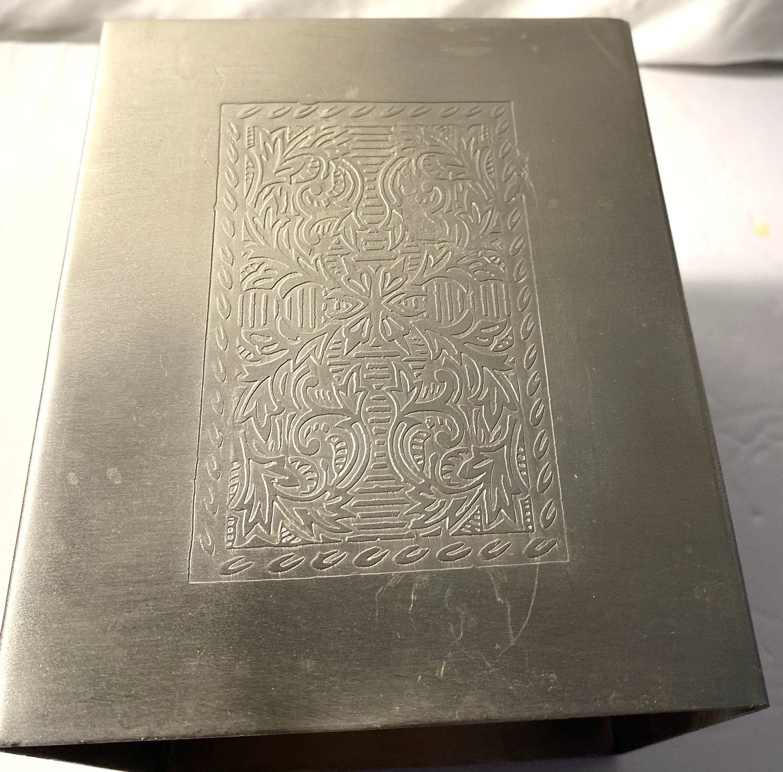 Silver Metal Tissue Box Cover With Design On 2 Sides | eBay