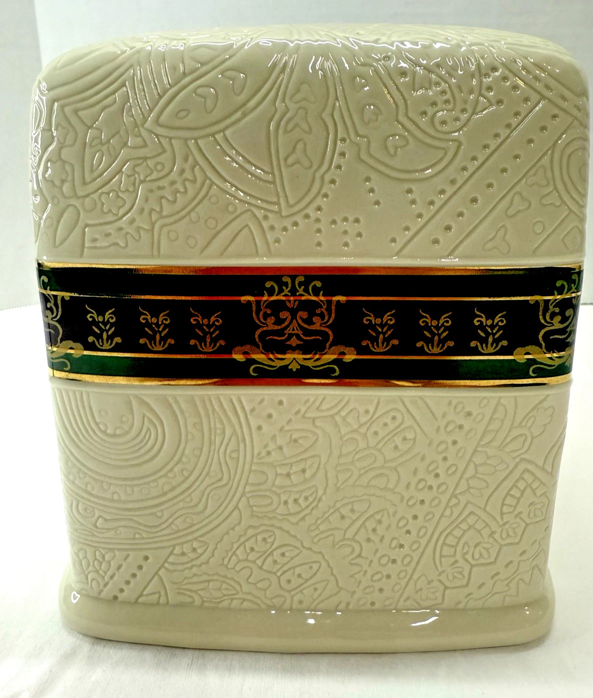 Vintage Corscill "Dover Manner" Porcelain Tissue Box Cover Vanity Accessories | eBay