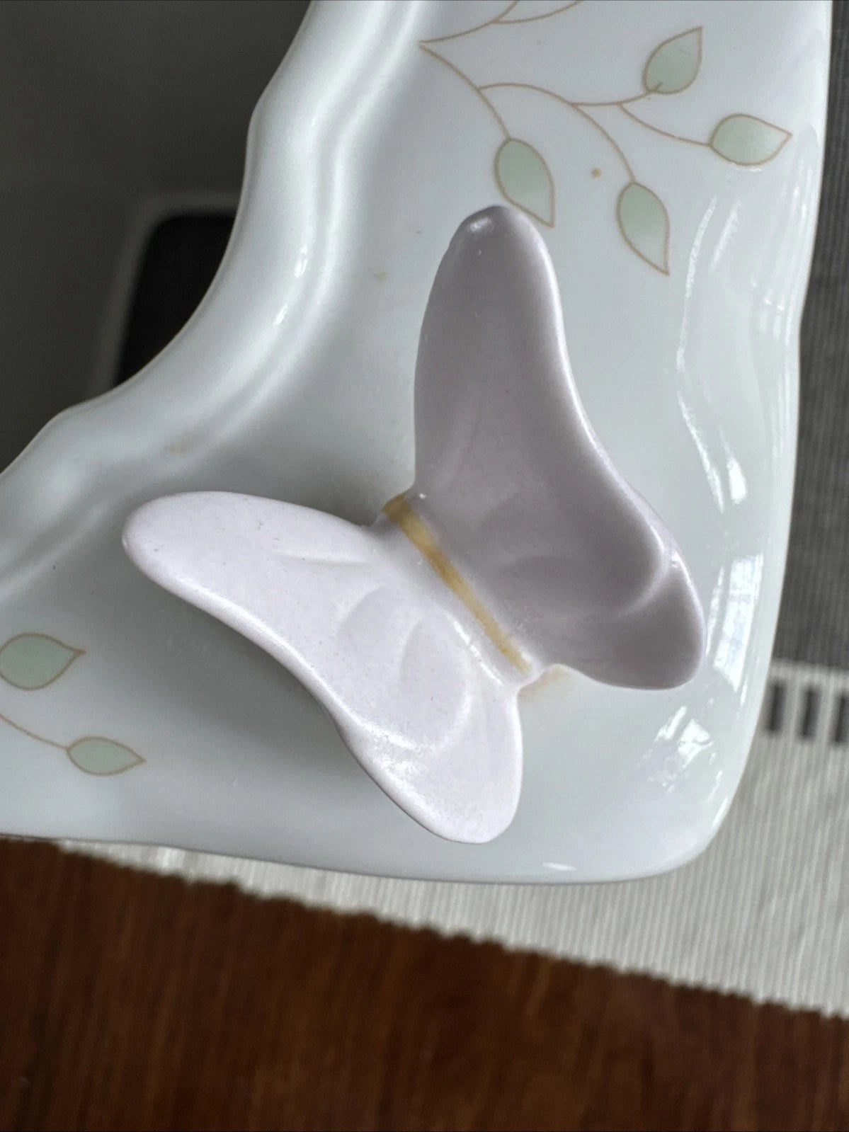 LENOX Butterfly Meadow by Louise Le Luyer Tissue Box Holder Excellent Condition | eBay