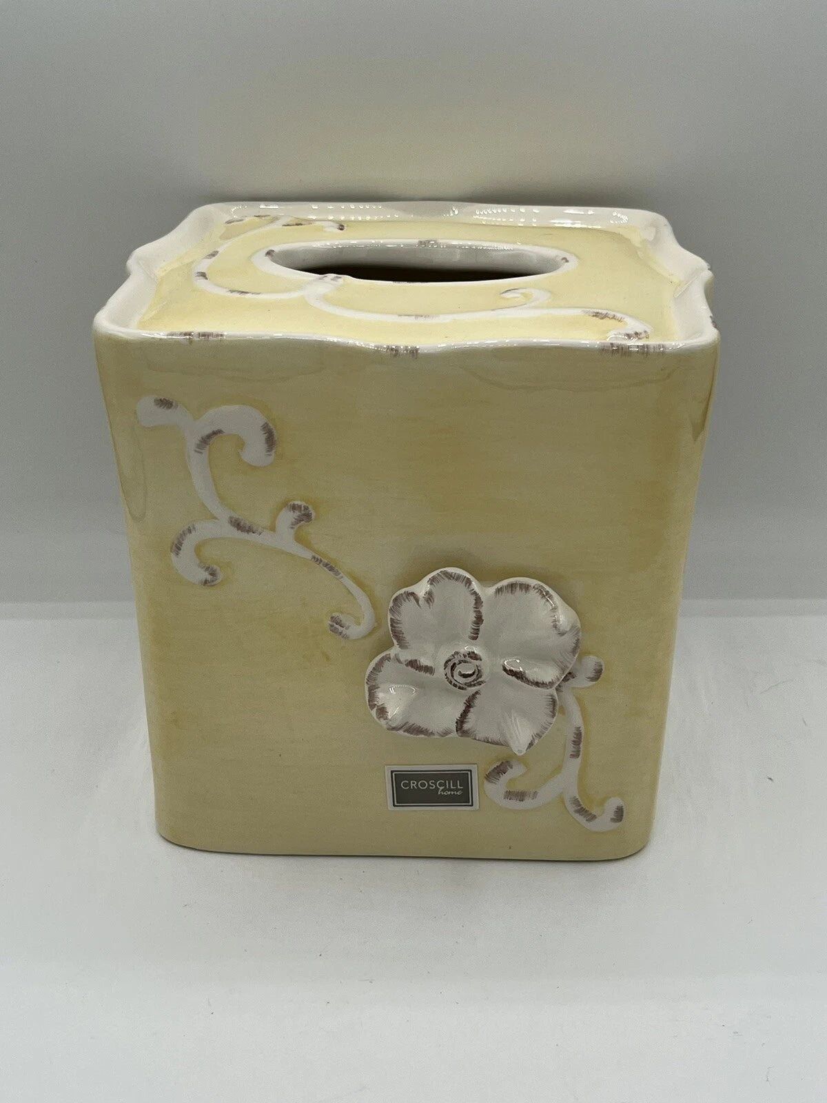 Croscill Rustic Floral Yellow Tissue Box Cover - 6in With TAGS | eBay