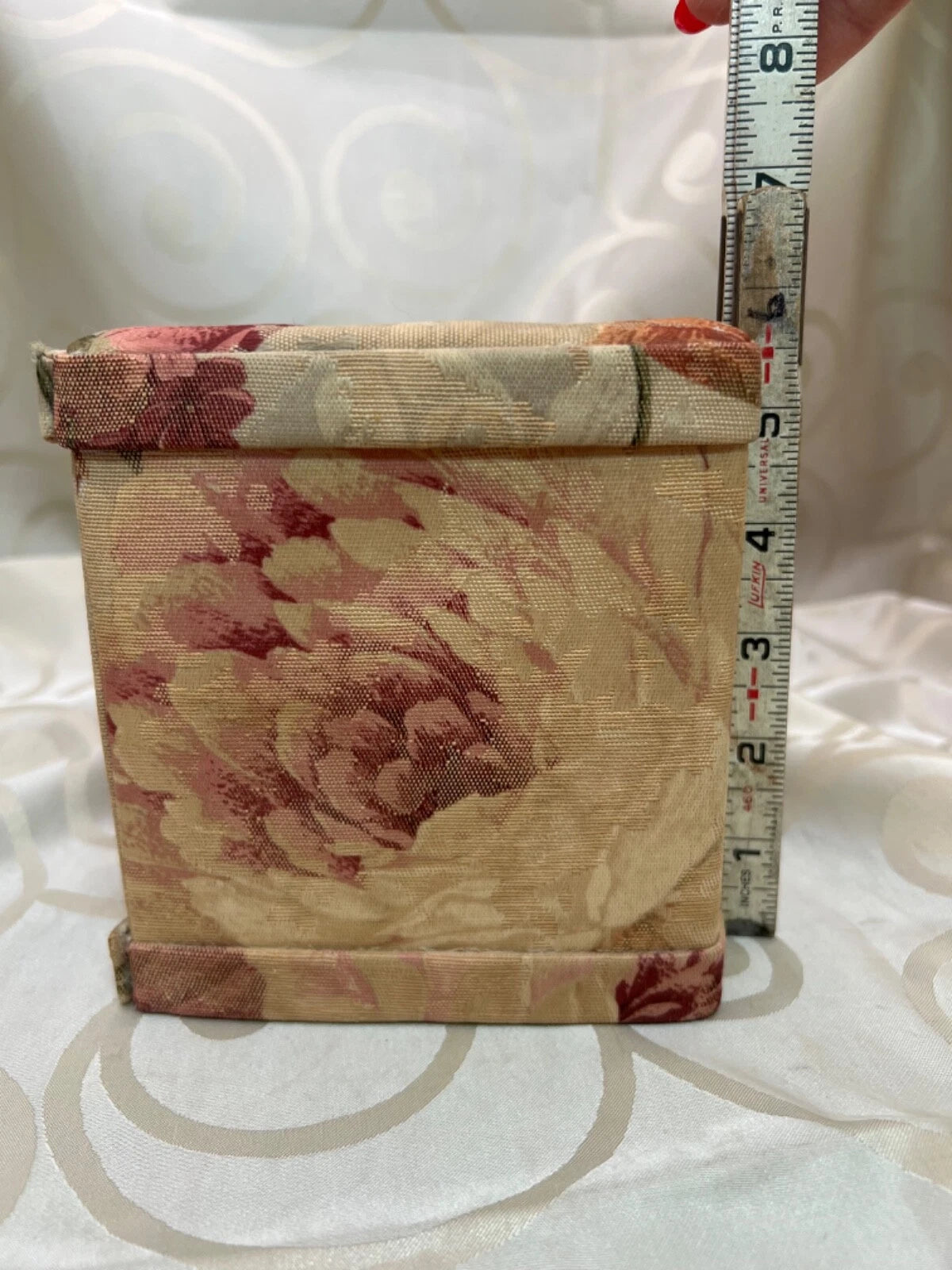 Bed Bath & Beyond Monaco floral Multicolor tissue box | eBay