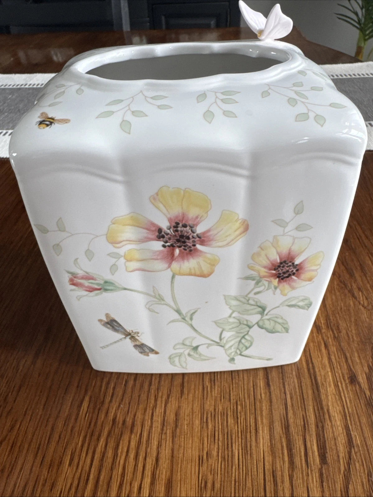 LENOX Butterfly Meadow by Louise Le Luyer Tissue Box Holder Excellent Condition | eBay