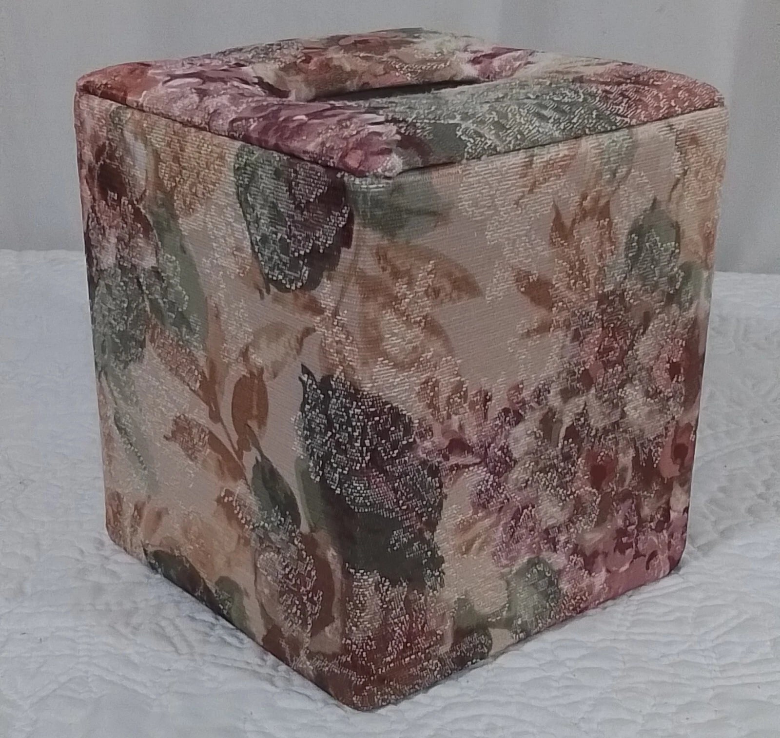 Vintage Croscill Cotswold Floral Fabric Tissue Box Cover Kleenex Cottagecore | eBay