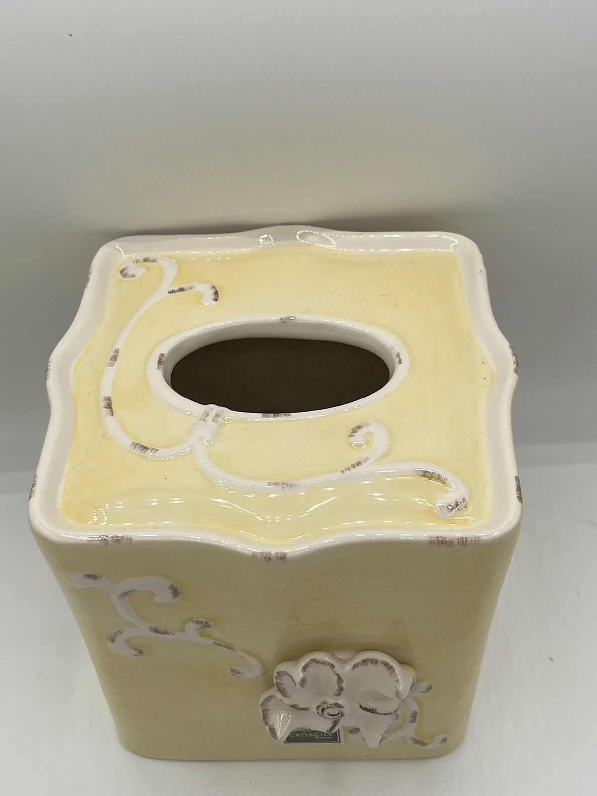Croscill Rustic Floral Yellow Tissue Box Cover - 6in With TAGS | eBay