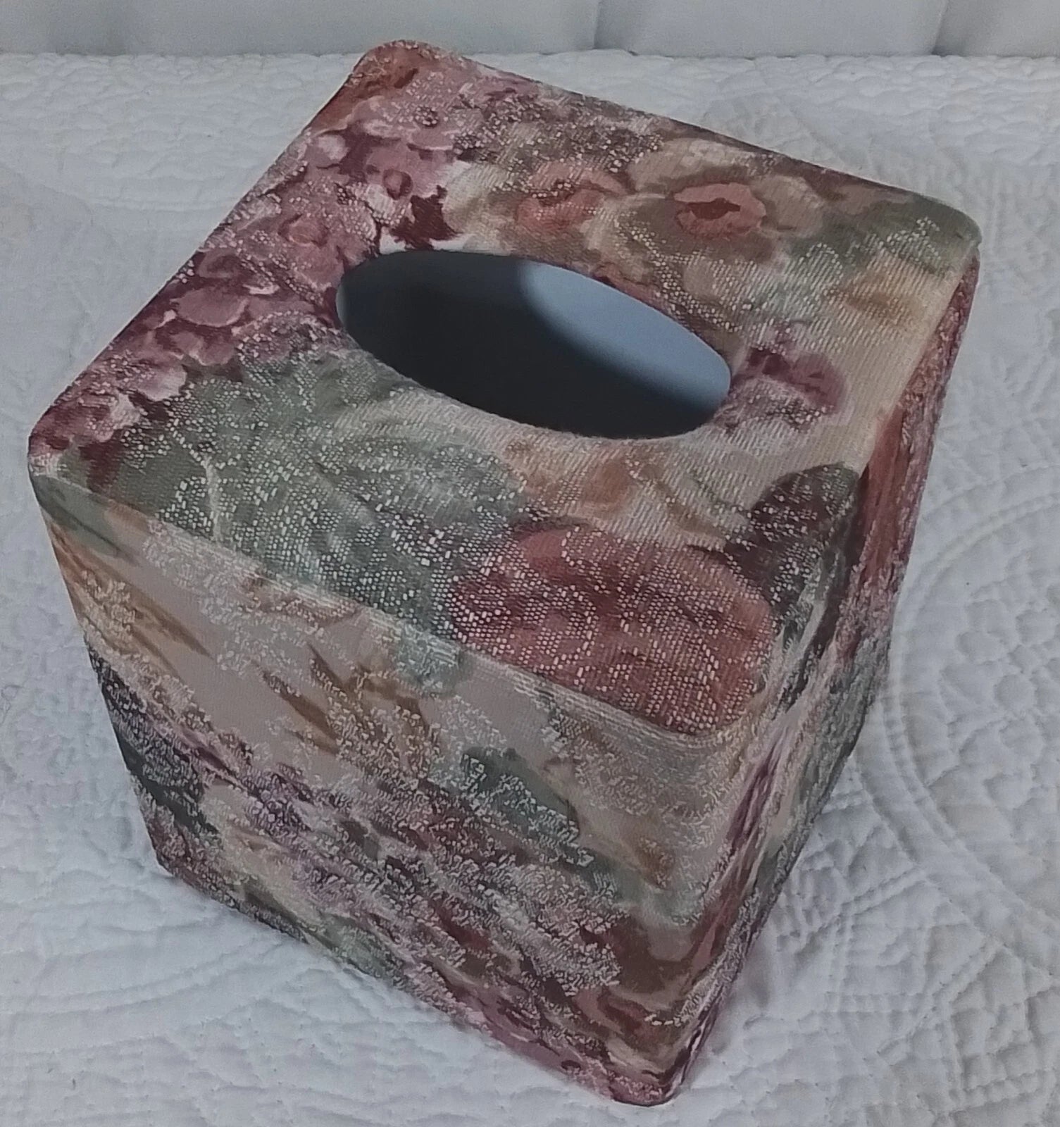 Vintage Croscill Cotswold Floral Fabric Tissue Box Cover Kleenex Cottagecore | eBay