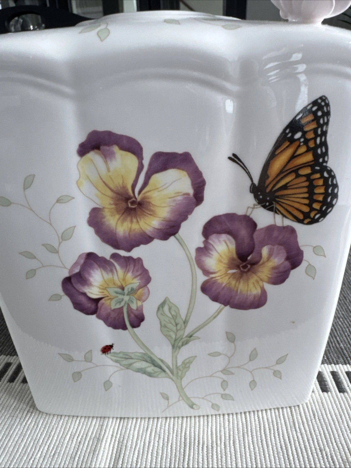 LENOX Butterfly Meadow by Louise Le Luyer Tissue Box Holder Excellent Condition | eBay