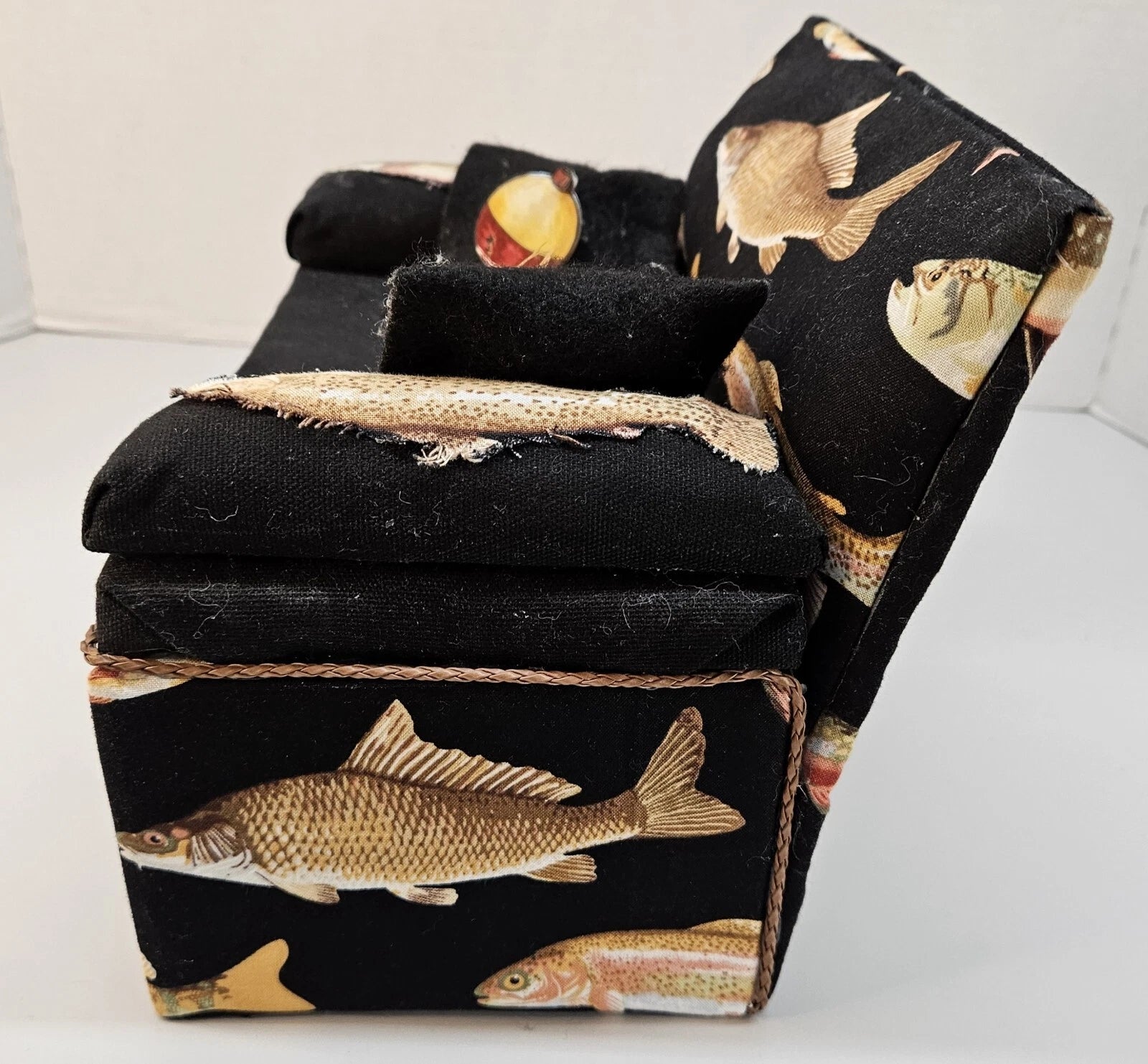 Tissue Box Cover Fishing Sofa Fish Couch Padded Cushions Ocean Theme Decor 9x5x4 | eBay