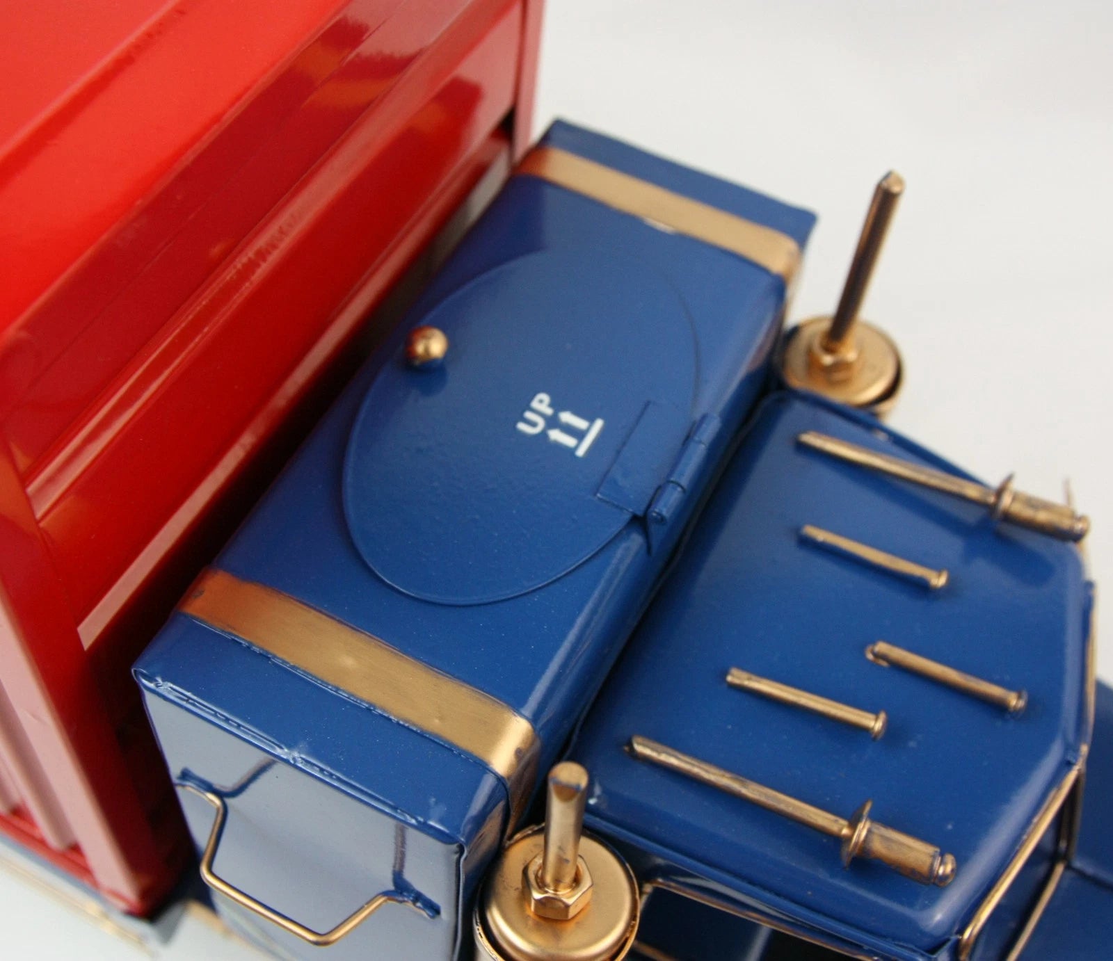 NEW Handcrafted Metal Trailer Truck Big Rig Tissue Box Holder Dispenser Cover | eBay