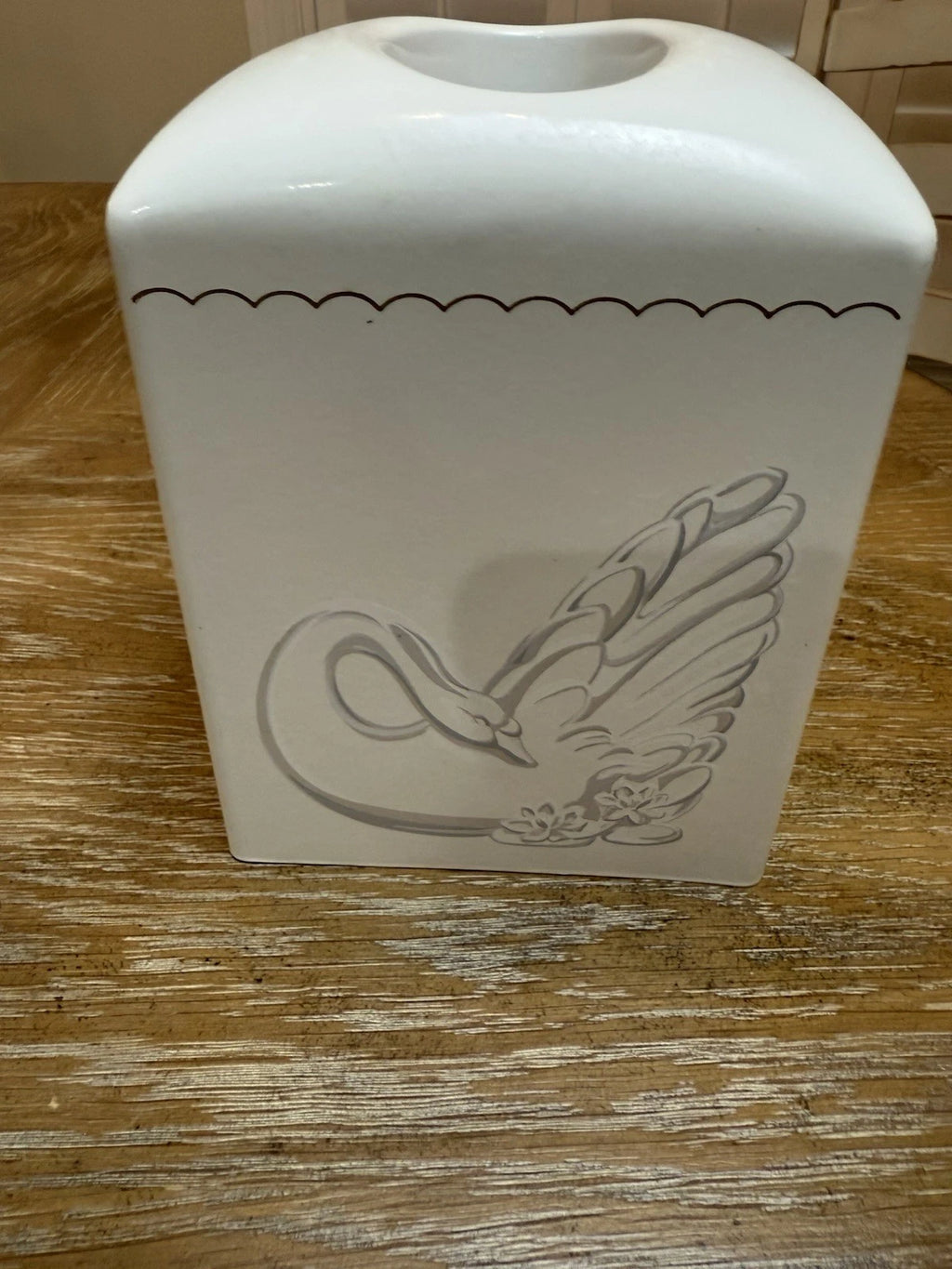 Vintage Plastic Tissue Box Holder Saturday Knight Ltd Swan 80s | eBay
