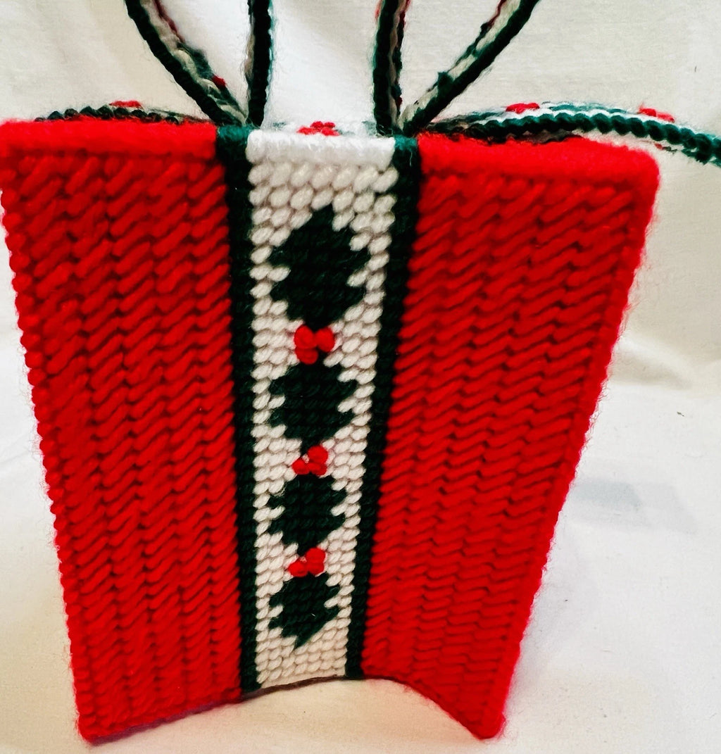 Vintage Plastic Canvas Needlepoint Tissue Box Cover Christmas Holly Red Green | eBay