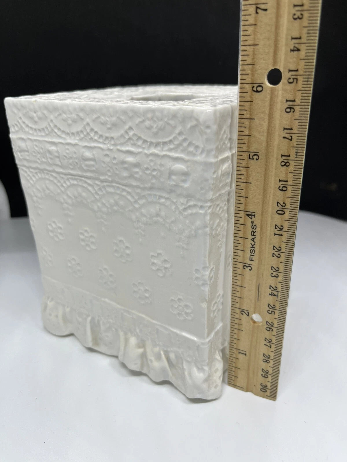 Tissue Box Cover Holder Porcelain Lace Ruffled Trim Grandmillennial White | eBay