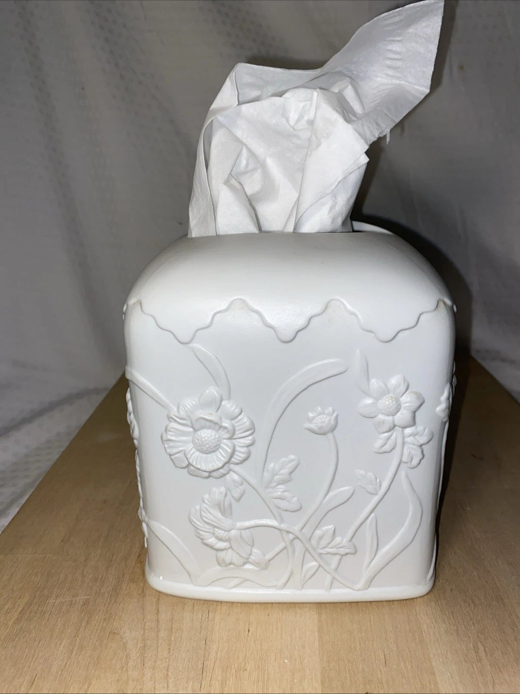 First Coast Designs White Porcelain Tissue Holder Floral Design 6.5”tall 6” Wide | eBay