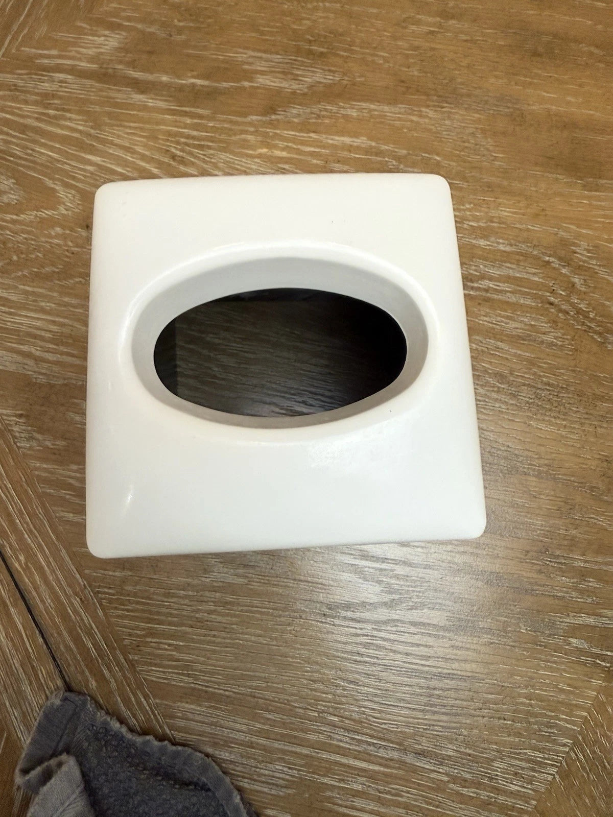 Vintage Plastic Tissue Box Holder Saturday Knight Ltd Swan 80s | eBay