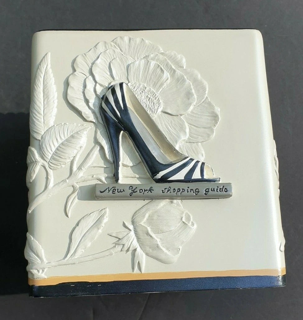 Avanti Fabulous Bath Tissue Box Cover Powder Room Paris Chic | eBay