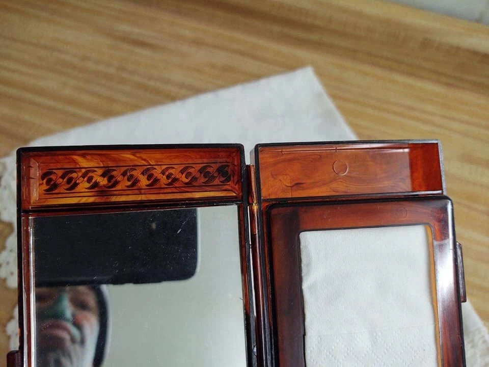 Vtg. J.S.N.Y. plastic mirrored tissue box. | eBay