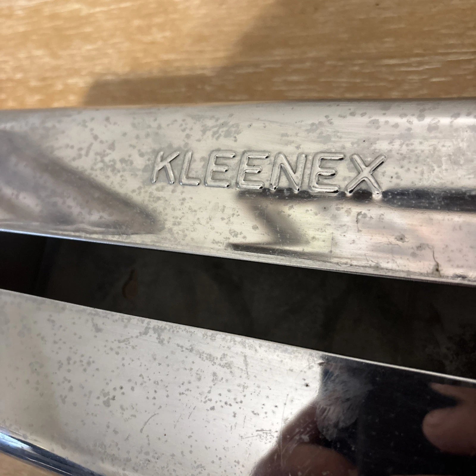 Vintage Retro Kleenex Tissue Dispenser Metal Box Holder Wall Mount - opens | eBay